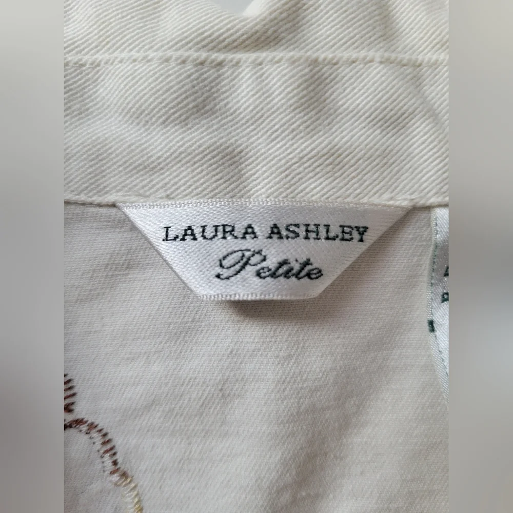 Laura Ashley Petite White Jacket with Embroidery - Picture 15 of 17